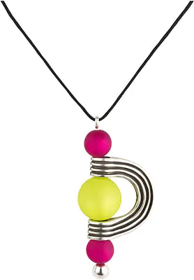 Produktfoto Schmuck, Anhänger Schmuckfotografie Silberschmuck Anhänger an Kette