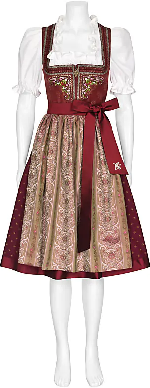 Produktfoto Trachtenmode-Outfit an weißem Puppenkörper